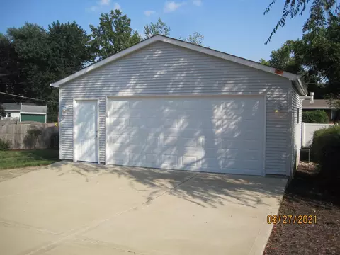 205 Robinson Dr, Morris, IL 60450 photo 34
