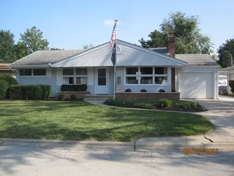 205 Robinson Dr, Morris, IL 60450 photo 1