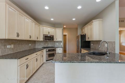 16438 S Mueller Cir, Plainfield, IL 60586 photo 6