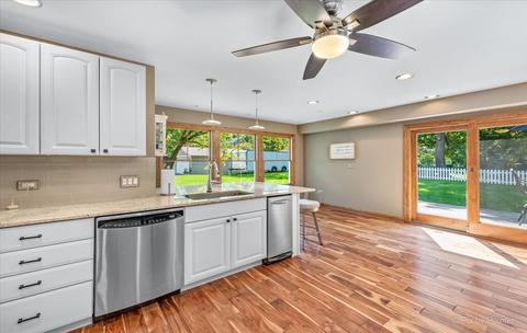 1213 Goodview Ave, Johnsburg, IL 60051 photo 8