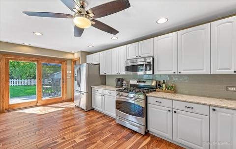 1213 Goodview Ave, Johnsburg, IL 60051 photo 7