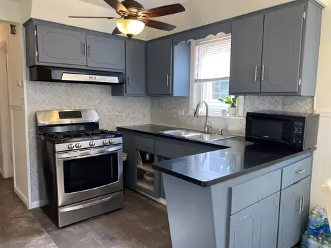 7015 W 63rd Pl, Chicago, IL 60638 photo 5