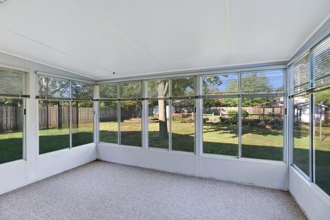 2113 Robert Dr, Champaign, IL 61821 photo 9