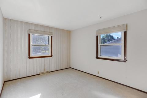2113 Robert Dr, Champaign, IL 61821 photo 12
