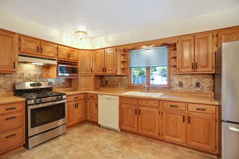 2113 Robert Dr, Champaign, IL 61821 photo 8