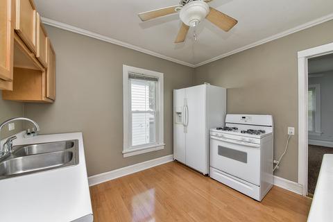 809 Summit St, Joliet, IL 60435 photo 11