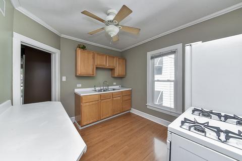 809 Summit St, Joliet, IL 60435 photo 10