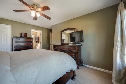 1890 E Ivy Cir, Lindenhurst, IL 60046 photo 24