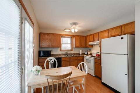 822 E Jefferson St, Bloomington, IL 61701 photo 11