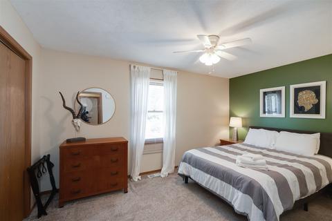 822 E Jefferson St, Bloomington, IL 61701 photo 16