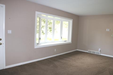 4812 Gregory St, Mchenry, IL 60051 photo 2