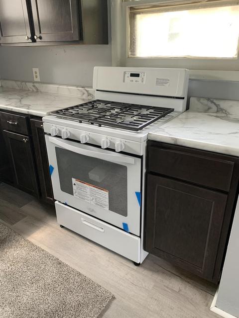 1010 E Riverside Ave, Decatur, IL 62521 photo 7