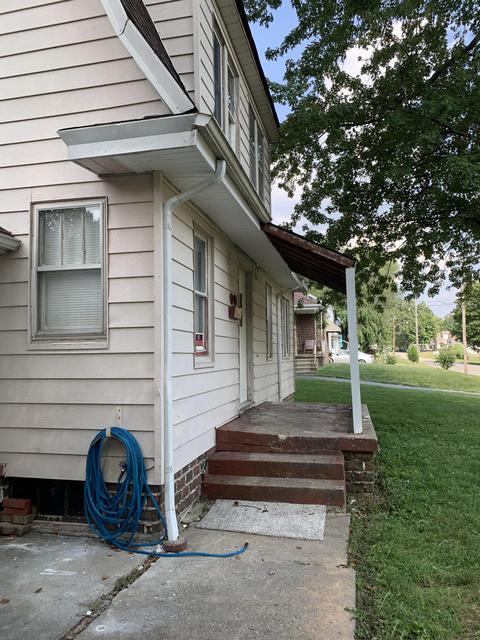 1010 E Riverside Ave, Decatur, IL 62521 photo 4