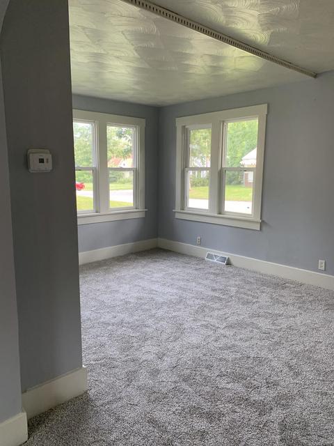 1010 E Riverside Ave, Decatur, IL 62521 photo 9
