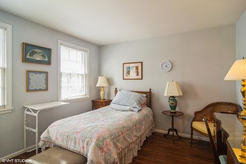 2011 Glendale Ave, Northbrook, IL 60062 photo 13