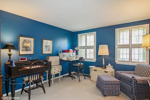 2011 Glendale Ave, Northbrook, IL 60062 photo 11