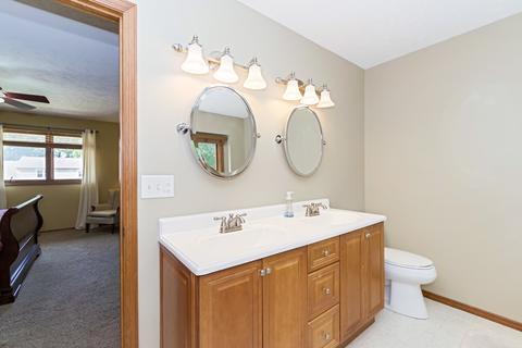 38 Gloucester Cir, Bloomington, IL 61704 photo 22