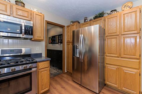 38 Gloucester Cir, Bloomington, IL 61704 photo 8