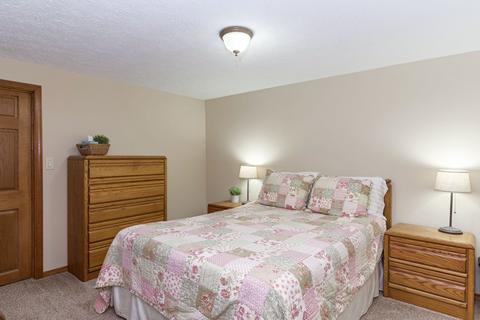 38 Gloucester Cir, Bloomington, IL 61704 photo 38