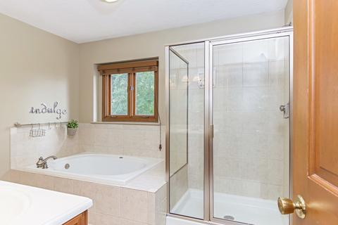 38 Gloucester Cir, Bloomington, IL 61704 photo 21