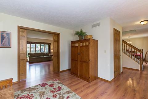 38 Gloucester Cir, Bloomington, IL 61704 photo 11