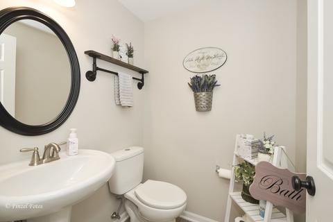 2069 Concord Dr, Mchenry, IL 60050 photo 15