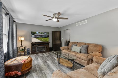 4215 Ponca St, Mchenry, IL 60050 photo 4