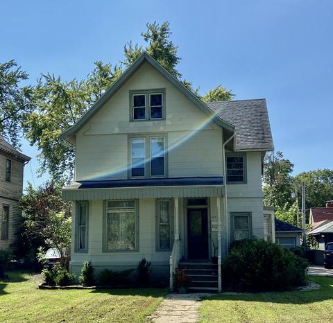 1015 E Jefferson St, Bloomington, IL 61701 photo 2