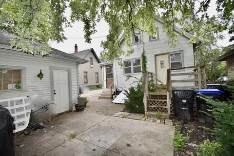 1015 E Jefferson St, Bloomington, IL 61701 photo 3