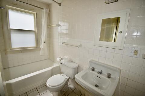 1015 E Jefferson St, Bloomington, IL 61701 photo 18