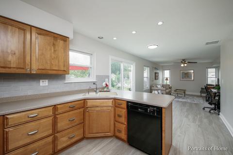1308 Northgate Dr, Bartlett, IL 60103 photo 8