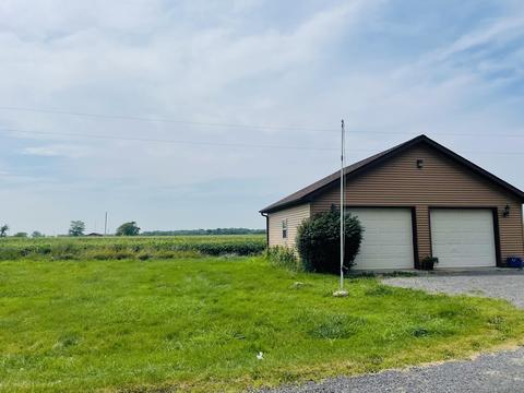 1552 E 2000 North Rd, Watseka, IL 60970 photo 5