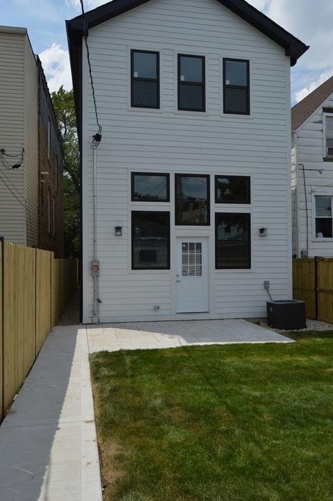 1713 N Harding Ave, Chicago, IL 60647 photo 2