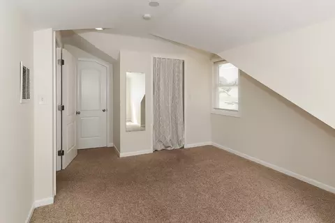102 N Elroy Ave, Bartlett, IL 60103 photo 12