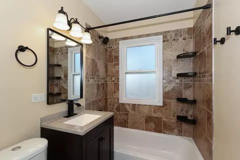 102 N Elroy Ave, Bartlett, IL 60103 photo 9