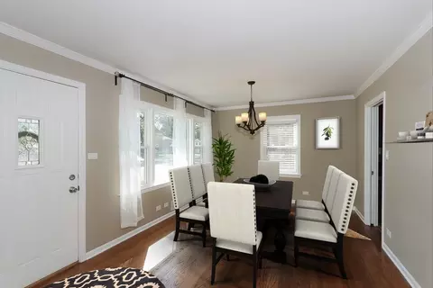 102 N Elroy Ave, Bartlett, IL 60103 photo 3