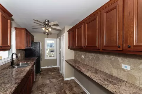 102 N Elroy Ave, Bartlett, IL 60103 photo 7