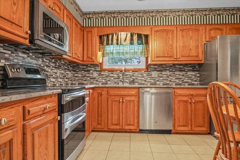 1829 Hoover Dr, Normal, IL 61761 photo 9