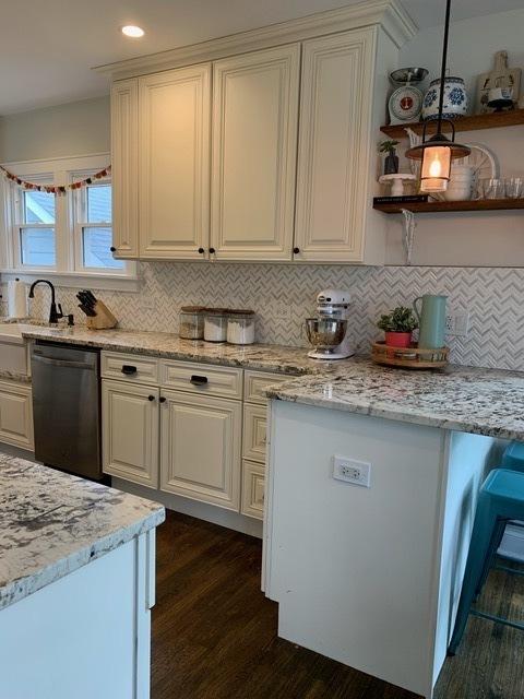 136 E Jackson St, Oswego, IL 60543 photo 17