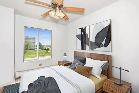 189 Gregory St #7, Aurora, IL 60504 photo 2