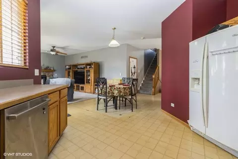 1609 Cascade Ridge Dr, Plainfield, IL 60586 photo 8