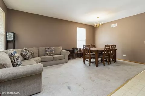 1609 Cascade Ridge Dr, Plainfield, IL 60586 photo 4