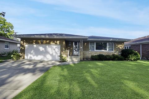 4559 N Forestview Ave, Chicago, IL 60656 photo 1