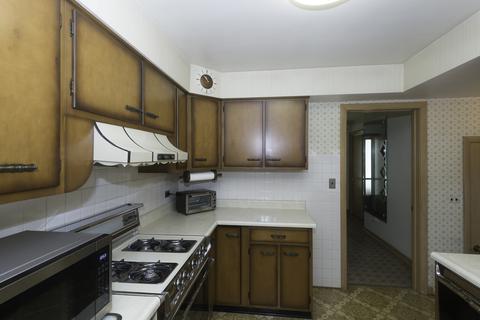 4559 N Forestview Ave, Chicago, IL 60656 photo 6