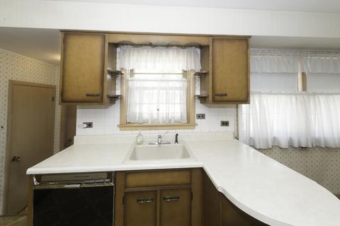 4559 N Forestview Ave, Chicago, IL 60656 photo 10