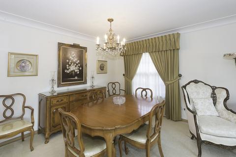 4559 N Forestview Ave, Chicago, IL 60656 photo 3