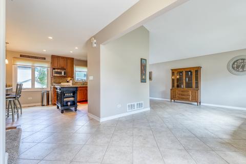1237 N Anvil Ct, Addison, IL 60101 photo 5