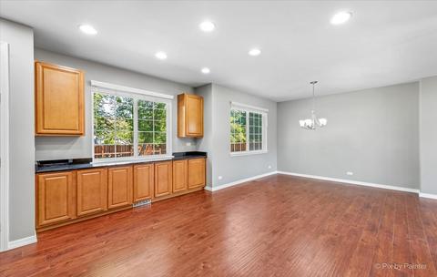 1714 Montclair Ct, Elgin, IL 60123 photo 19