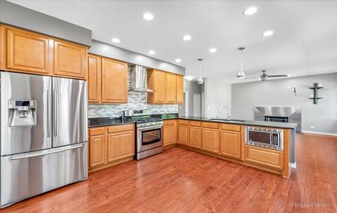 1714 Montclair Ct, Elgin, IL 60123 photo 17