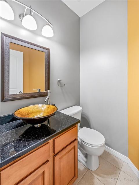 1714 Montclair Ct, Elgin, IL 60123 photo 24